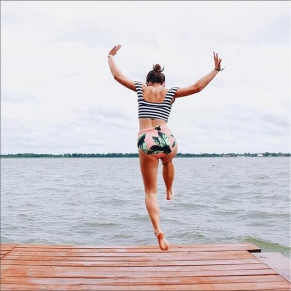 ▪️SALE▪️Striped Off Shoulder Leaf Bikini - Picture 2 of 4