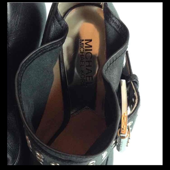 Michael Kors - Picture 3 of 4