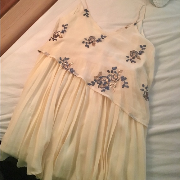 Tobi Sequined Occasion Dress ✨ - Picture 1 of 3