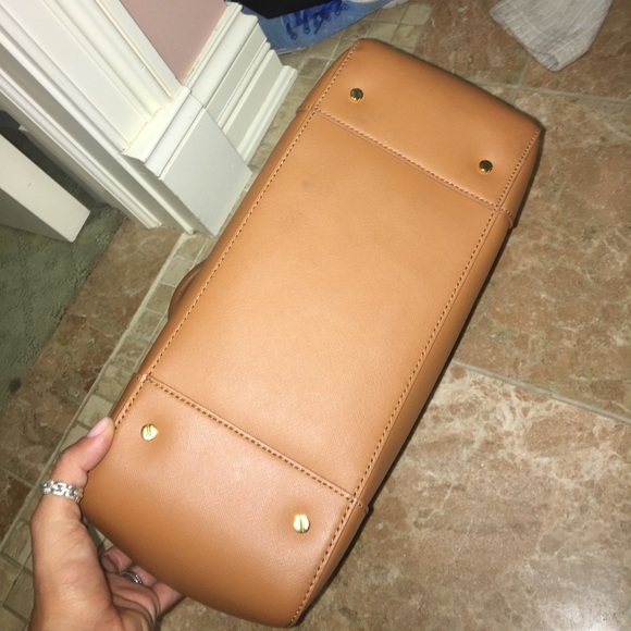 Tory Burch large double zip Robinson Luggage Tote - Picture 5 of 8