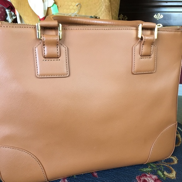 Tory Burch large double zip Robinson Luggage Tote - Picture 7 of 8