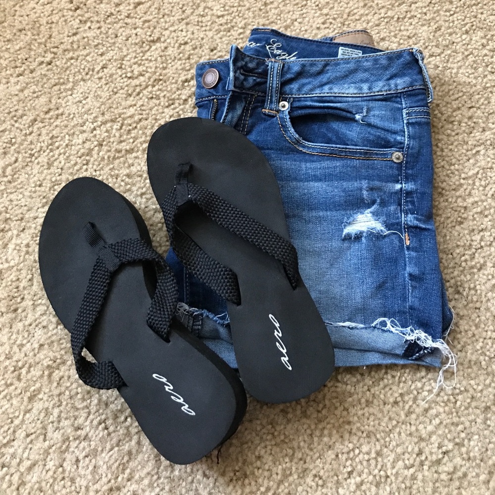 Aeropostale wedge flip flops