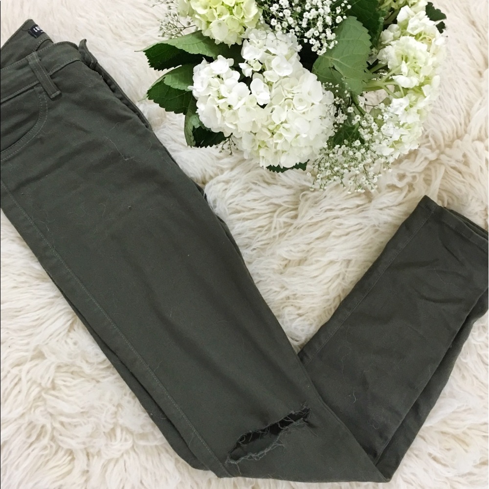 Fashion Nova high waisted olive green jeans 🌸🌺