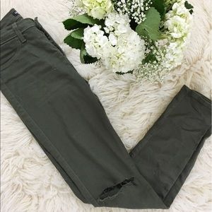 Fashion Nova high waisted olive green jeans 🌸🌺