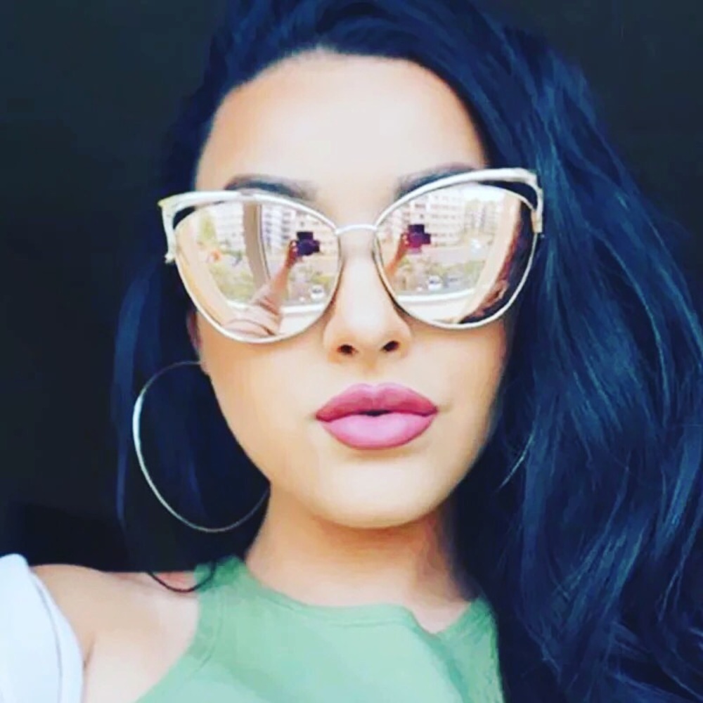 Stylish cat eyes sunglasses 😎