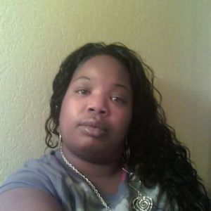 Meet your Posher, Yolanda