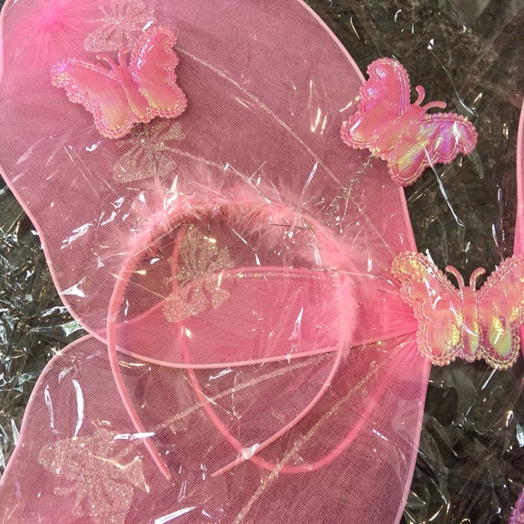 Best goody bag!!! Dozen 3pc set Princess fairy wings, hairpiece & wand - Picture 2 of 4