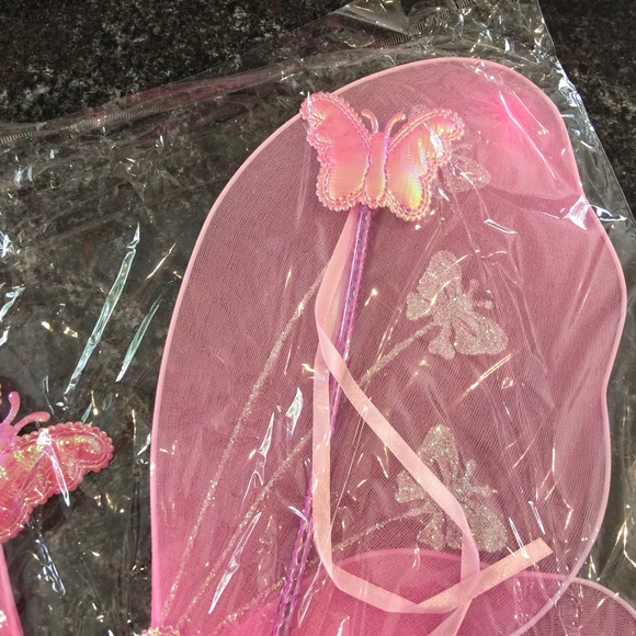 Best goody bag!!! Dozen 3pc set Princess fairy wings, hairpiece & wand - Picture 3 of 4
