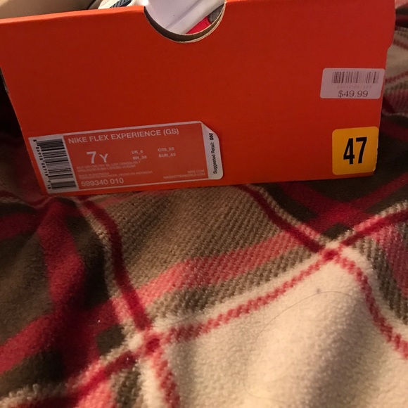 Nike sneakers - Picture 4 of 4