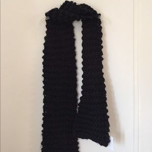 NWT!! Black, chunky scarf