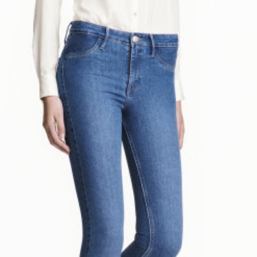 UNUSED - Medium Wash Jeans