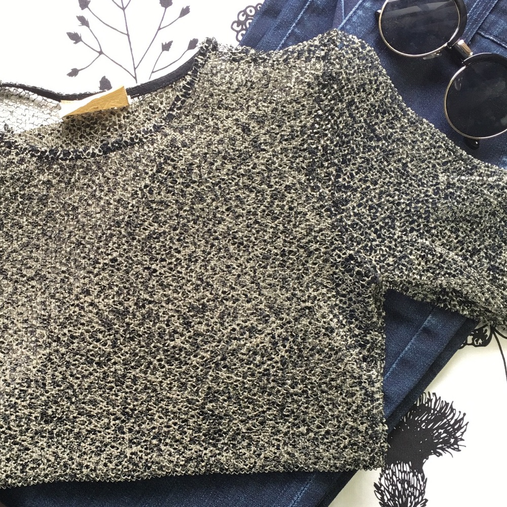 🔥$10 SALE🔥Cache Mesh Shirt - Picture 1 of 3