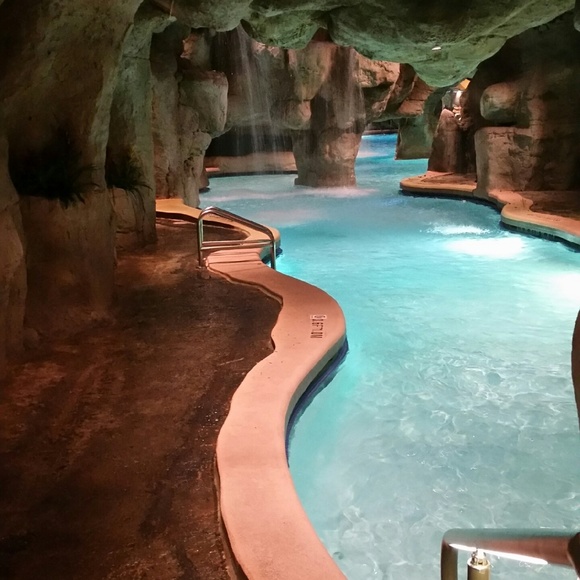 Meet your Posher, Aimee - Picture 7 of 8