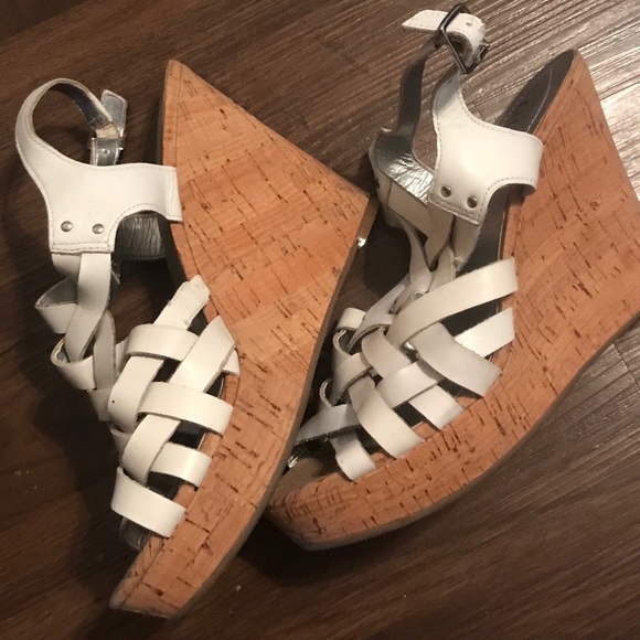 Guess white wedge sandals - Picture 3 of 4