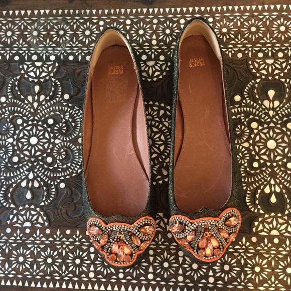 Anthropologie Shoes - Jasper and Jeera flats 🔥