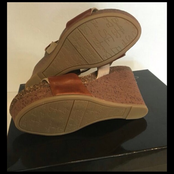 Sam Edelman - Picture 4 of 4