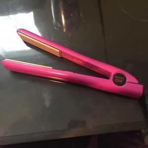 Ultra CHI straightener