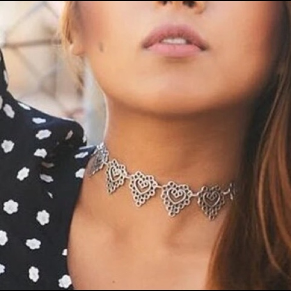 Heart shape choker bohemian