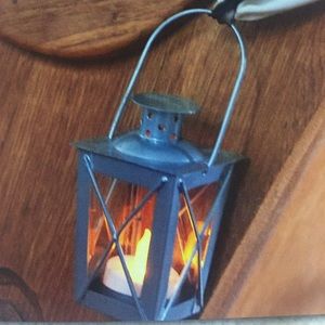 Decorative mini lanterns
