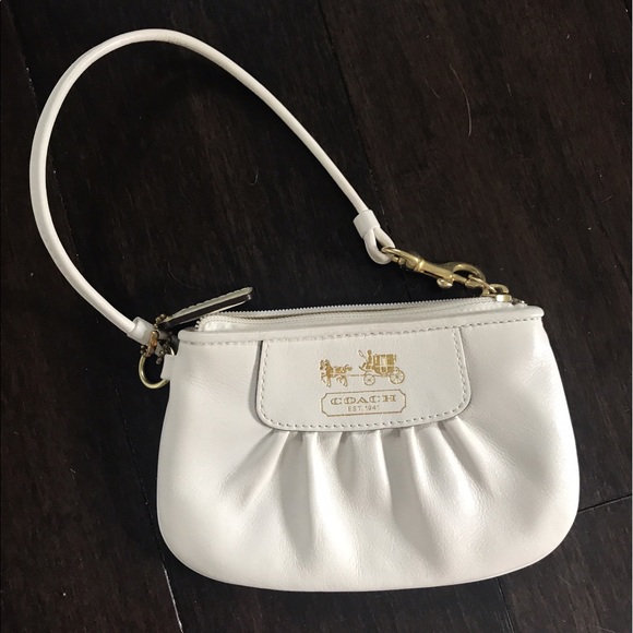 Coach Handbags - Coach Wristlet Coach Handbags - Coach Wristlet
