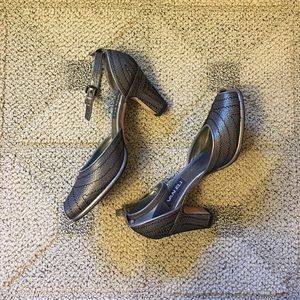 Metallic VANELi Peep-toe/Ankle-strap Heel, Size 8