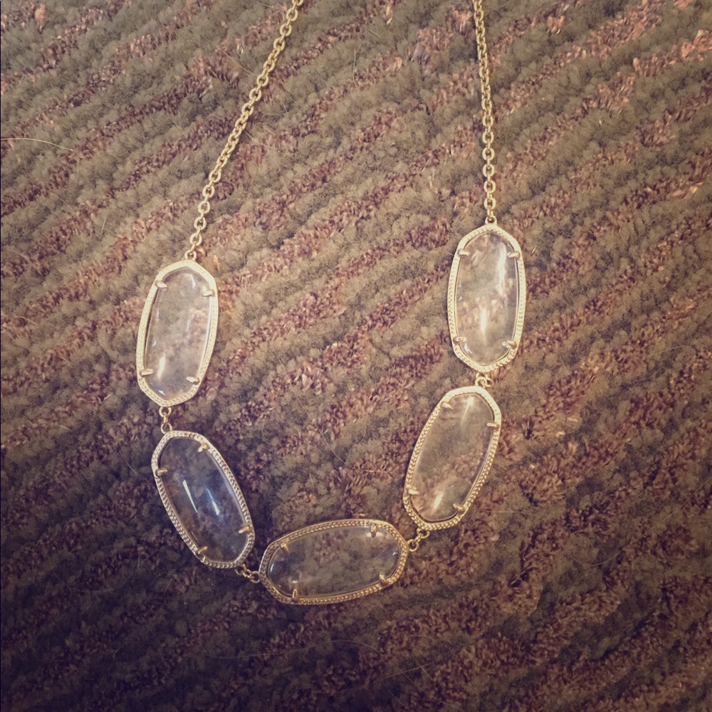 Kendra Scott necklace