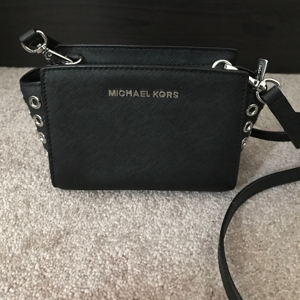 Michael Kors Selma Mini Crossbody Black Leather