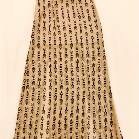 NEVER WORN - M slit MAXI SKIRT Tribal arrow print - Picture 2 of 4