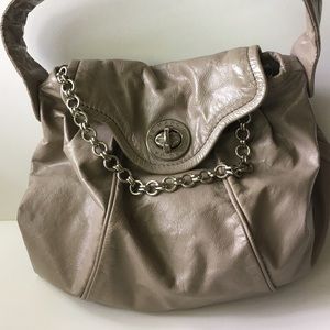 Marc jacobs tan patent leather bag