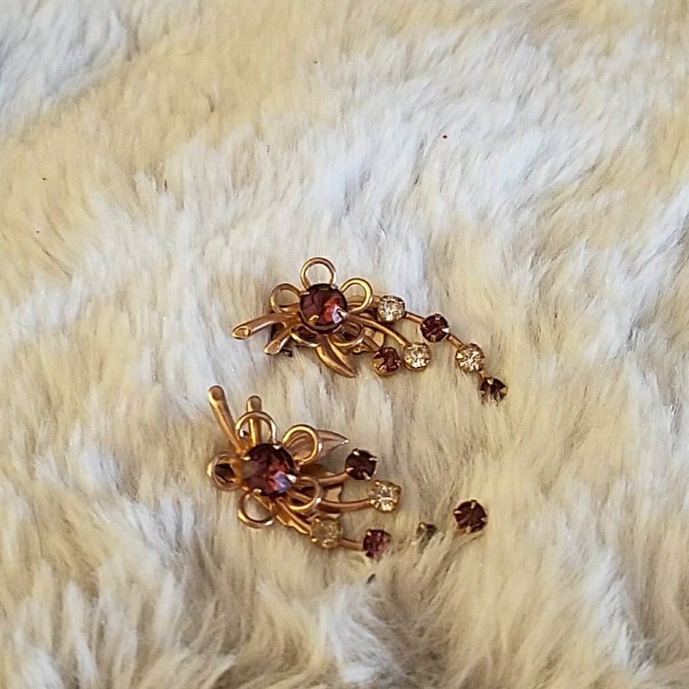 Vintage clip earrings