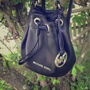 Small Michael Kors crossbody bucket bag