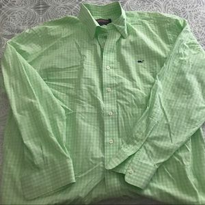 Men's size L Vineyard Vines button down shirt