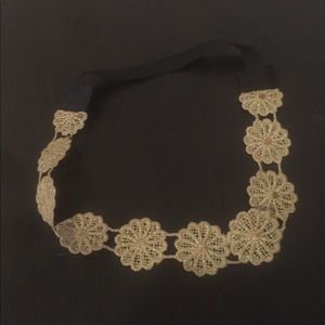 Black and gold flower headband
