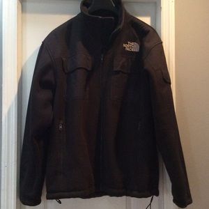 Unique 💯 % Authentic North-face fleece jacket