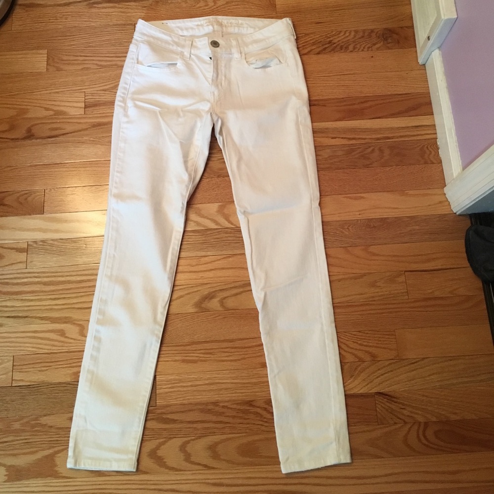 American Eagle White jeans