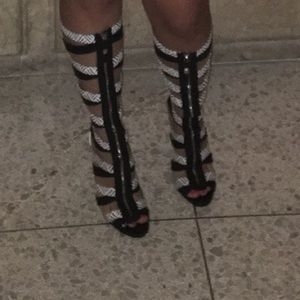 Adorable knee high open toe stilettos size 7