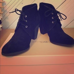 BCBG Generation Black Suede Ankle Boots 8.5