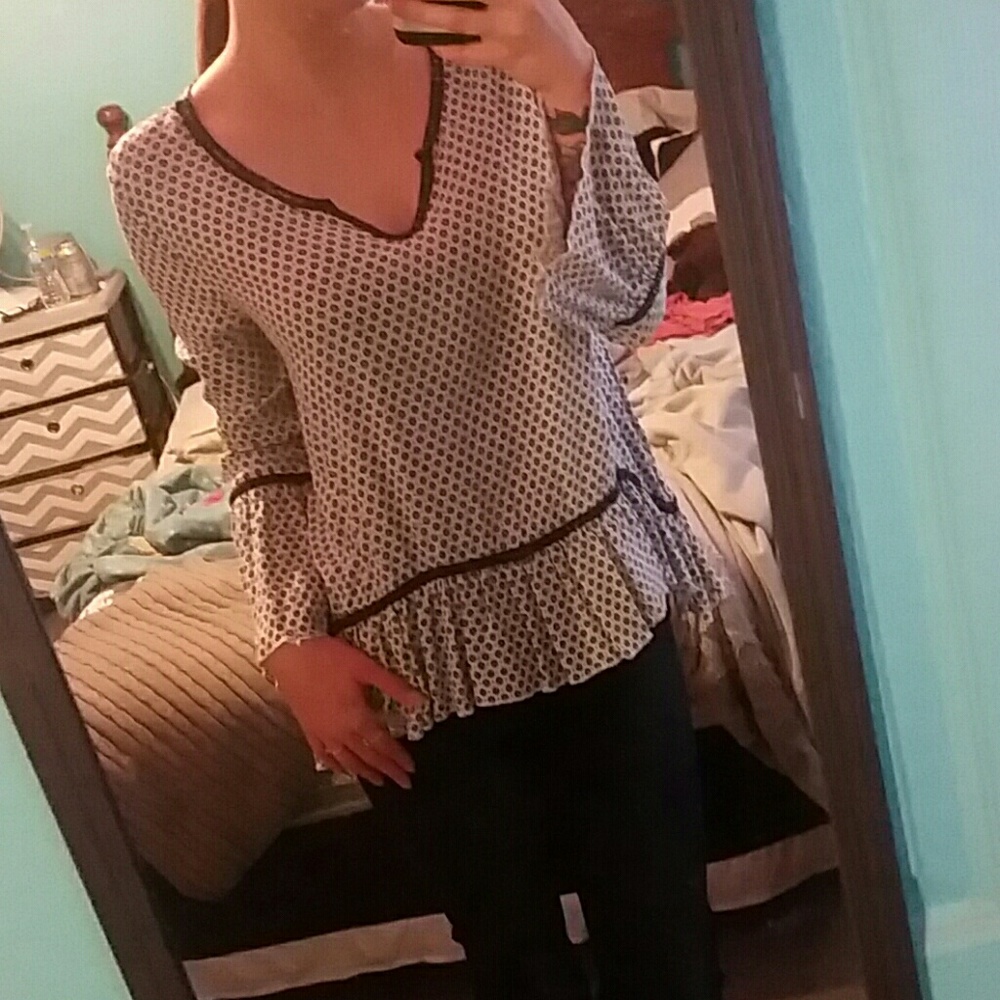Cute Boho top with navy trim and pattern