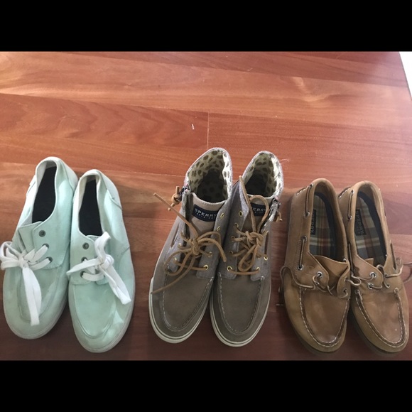 Sneakers - Picture 1 of 2