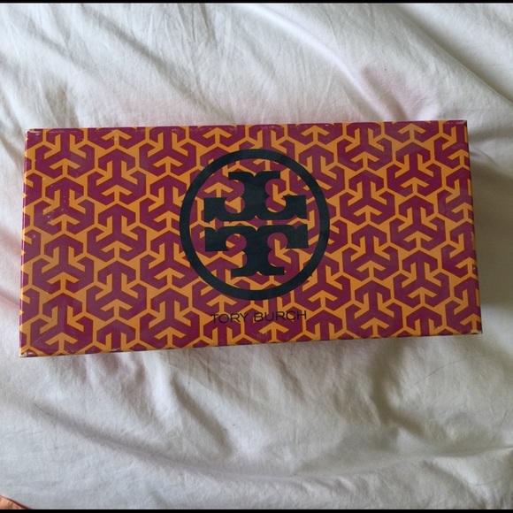 Tory Burch- block heel - Picture 4 of 4