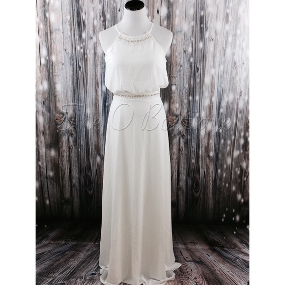🎉CLEARANCE🎉 White Halter Neck Chiffon Maxi Gown - Picture 2 of 6
