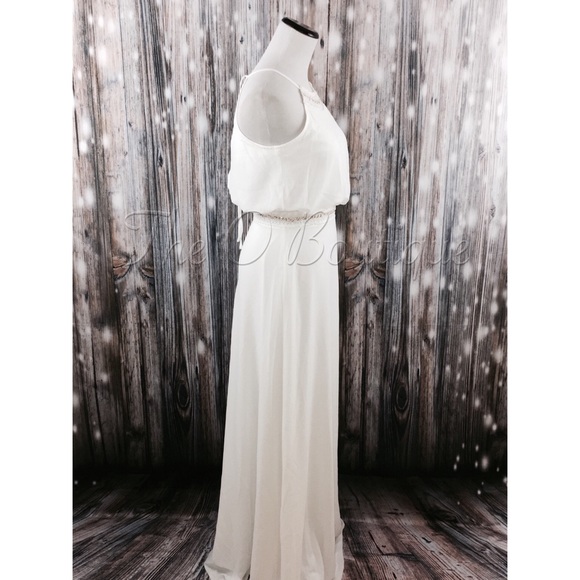 🎉CLEARANCE🎉 White Halter Neck Chiffon Maxi Gown - Picture 4 of 6