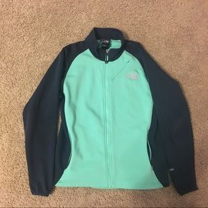 Women's North Face TKA stretch jacket