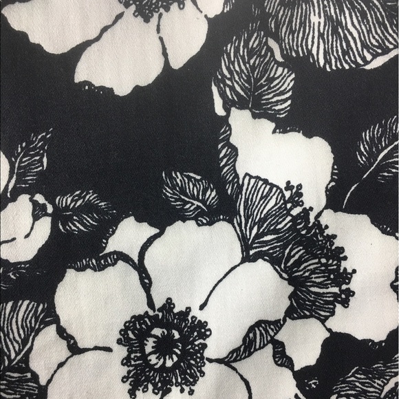 Herman Geist Size 4 Black & White Floral Dress - Picture 4 of 4