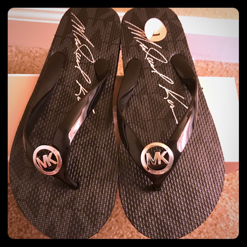 Michael Kira Jet Set Rubber Flip Flops