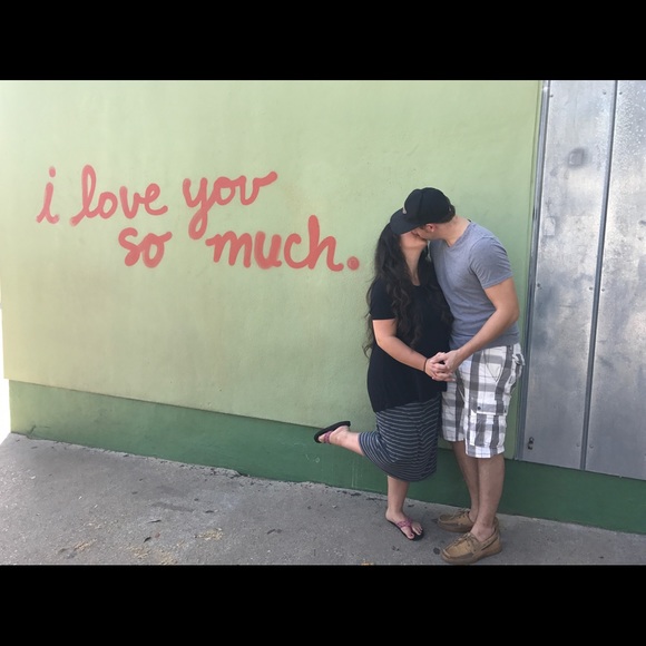 Meet your Posher, Deborah. Wife, Mama, Jesus lover - Picture 2 of 2