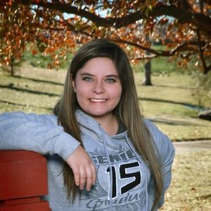 Meet your Posher, Chloe