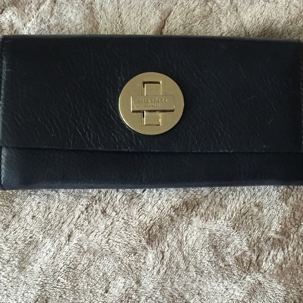 Beautiful black leather Kate Spade TurnlockWallet