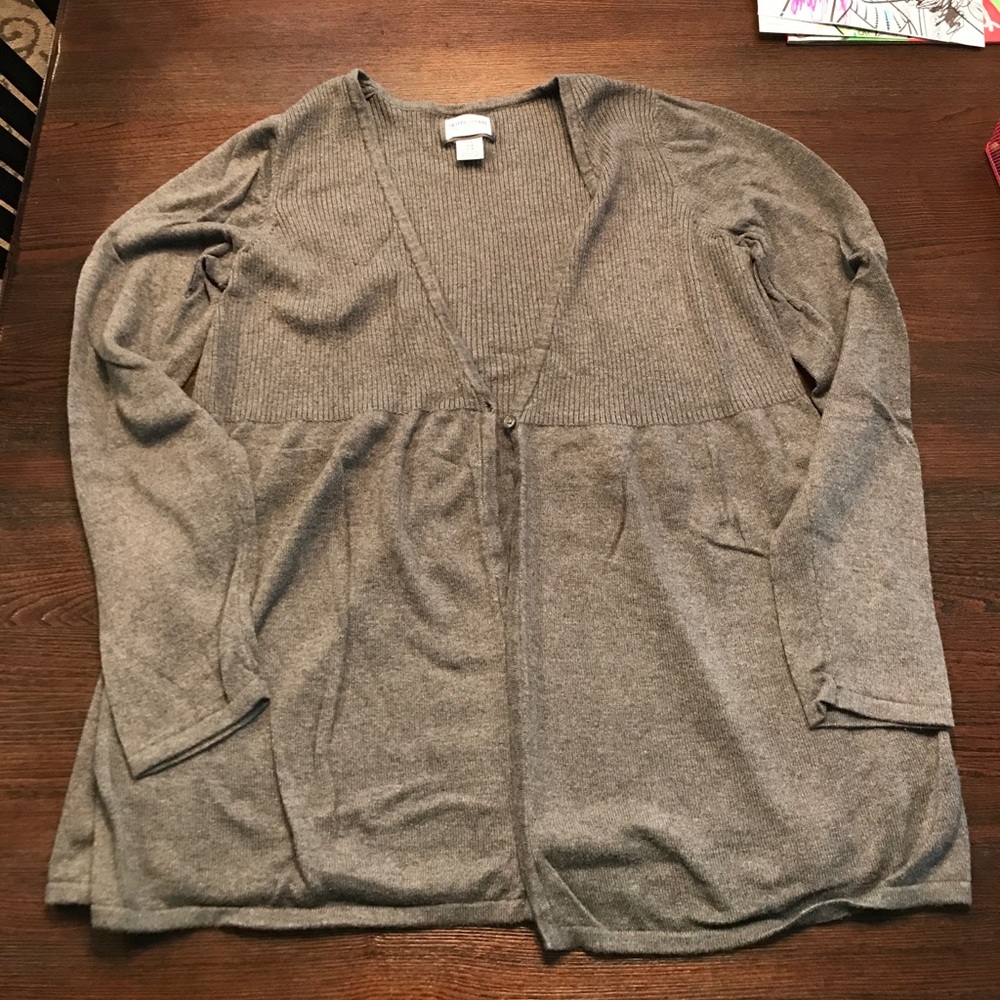 Maternity sweater