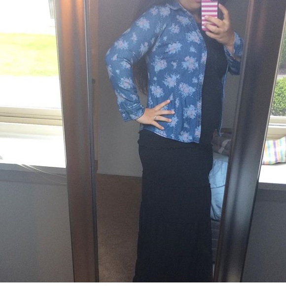 Nine west vintage chambray with floral print Small - Picture 3 of 3